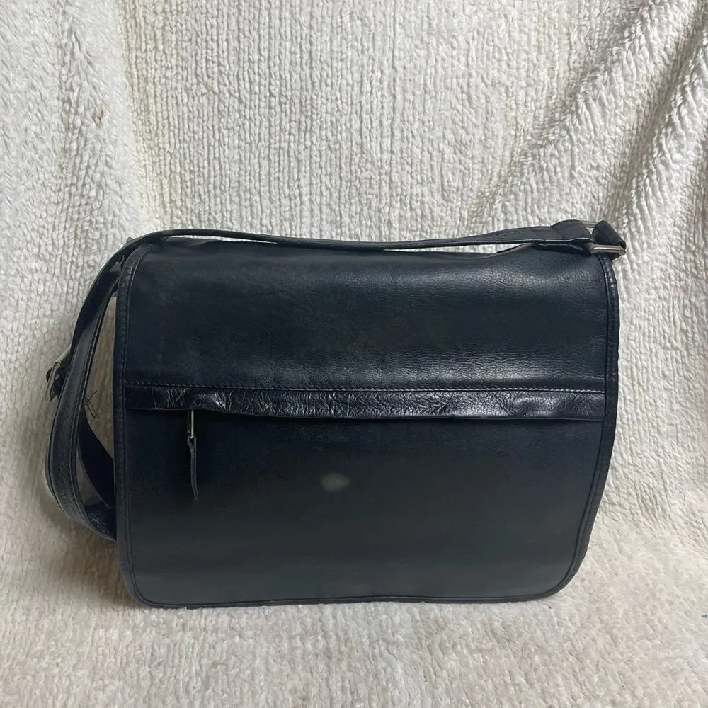 Latico Classic Black Leather Messenger Bag silver tone hardwares.